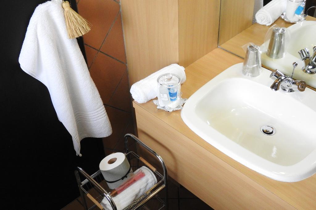 Willow Place Guest House Midrand Dış mekan fotoğraf